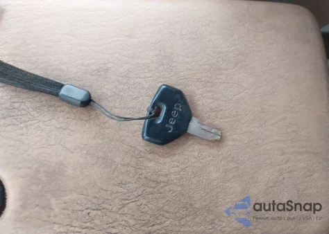 1998 Jeep Wrangler Sahara z USA, uszkodzony, nr VIN 1J4FY49S1WP744005